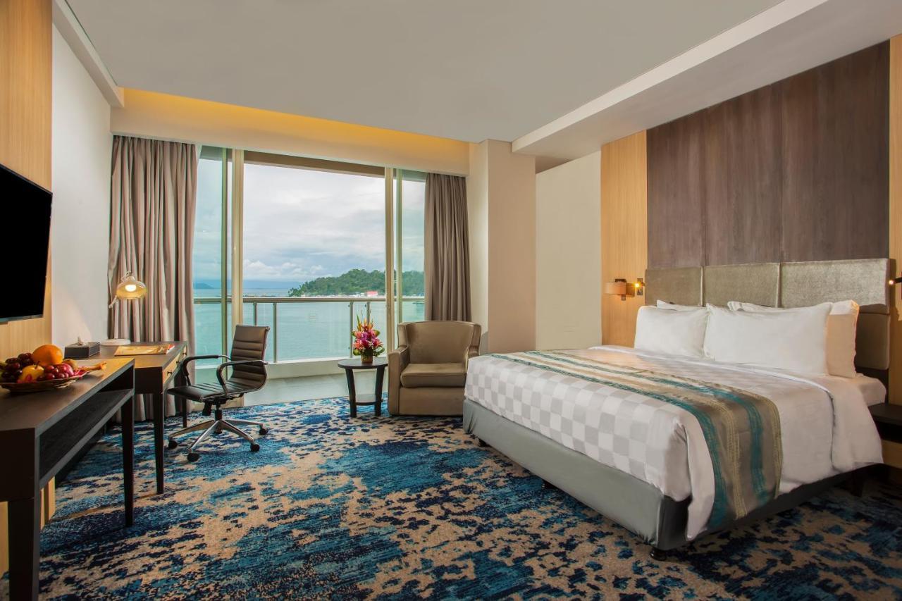 Swiss-Belhotel Papua Jayapura Exterior photo